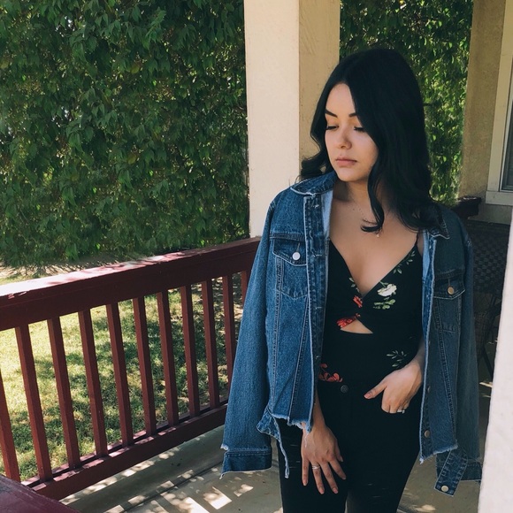 Megan Floral Bodysuit - Picture 2 of 7